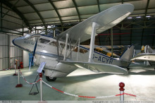 El avión histórico Dragon Rapide en el Museo de Cuatro Vientos